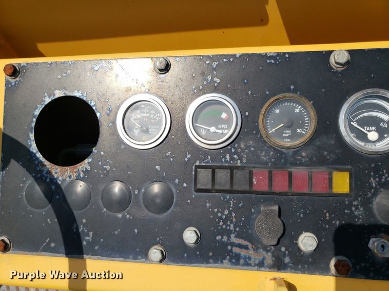 image for item DO2992 1987 Bomag BW12R  pneumatic roller