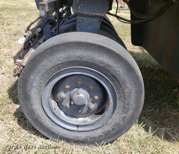 image for item DO2992 1987 Bomag BW12R  pneumatic roller