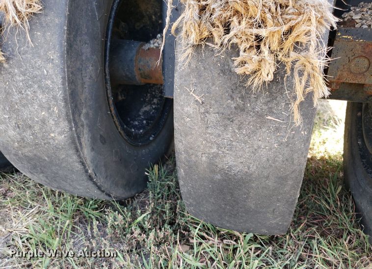 image for item DO2992 1987 Bomag BW12R  pneumatic roller