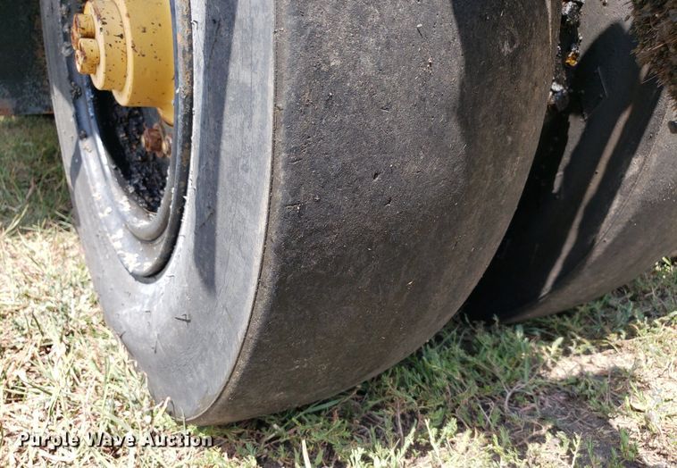 image for item DO2992 1987 Bomag BW12R  pneumatic roller