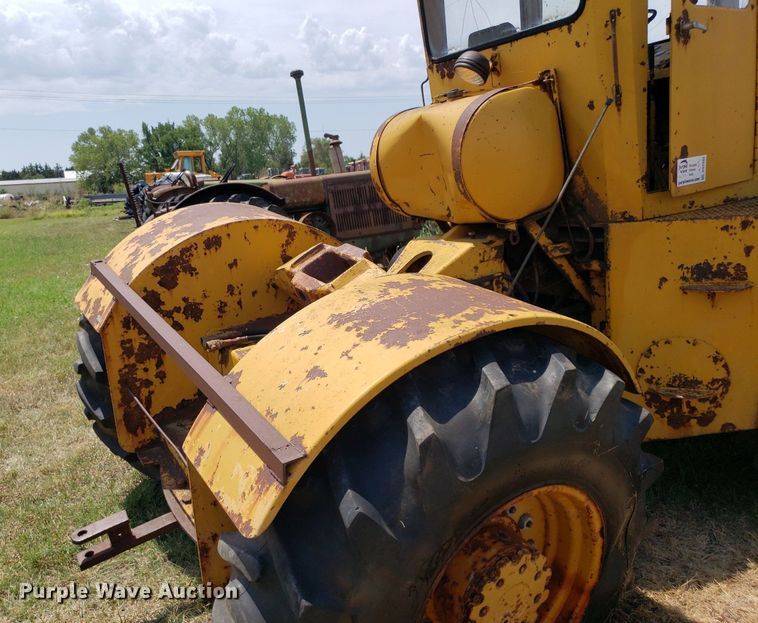 image for item DO2993 Wagner W4  4WD tractor