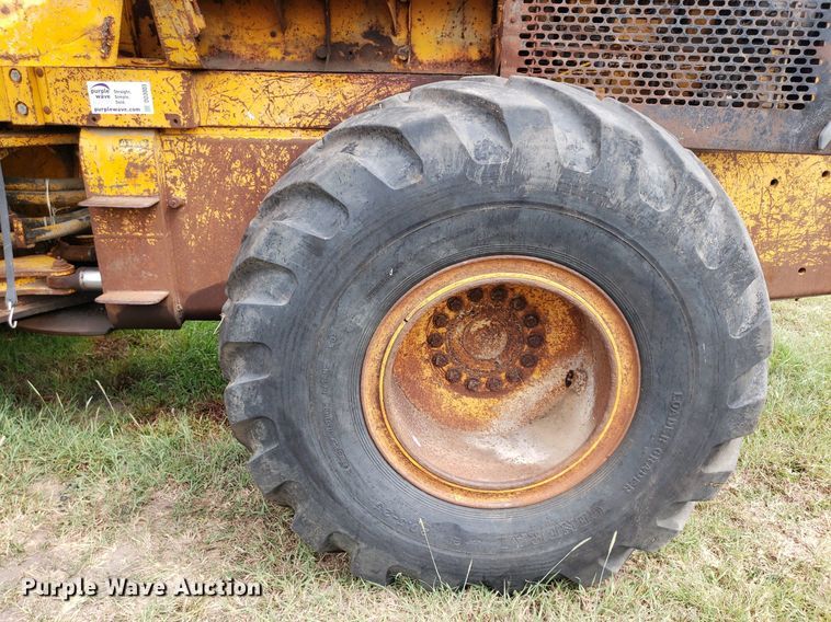 image for item DO3003 John Deere JD646-B  wheel loader