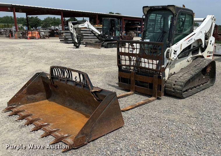 image for item DO5062 2012 Bobcat T750  tracked skid steer loader