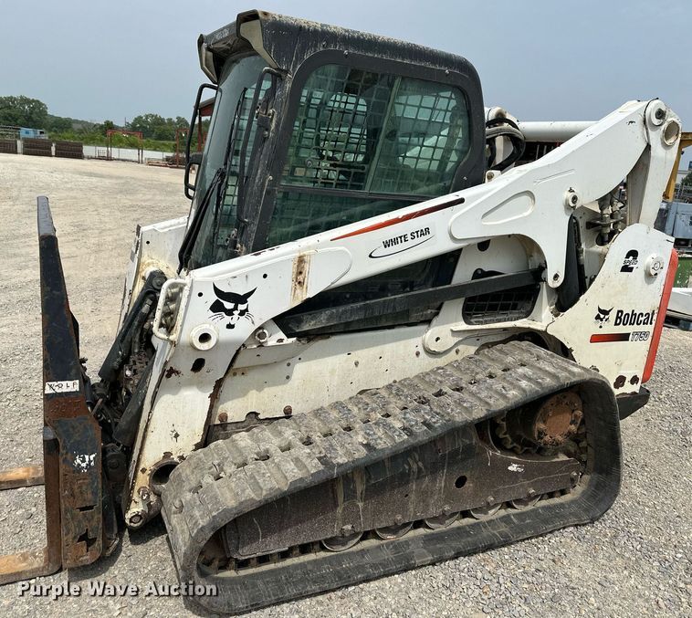 image for item DO5062 2012 Bobcat T750  tracked skid steer loader