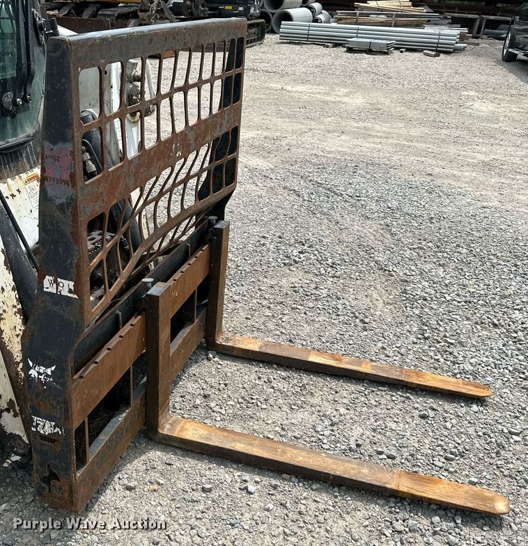 image for item DO5062 2012 Bobcat T750  tracked skid steer loader