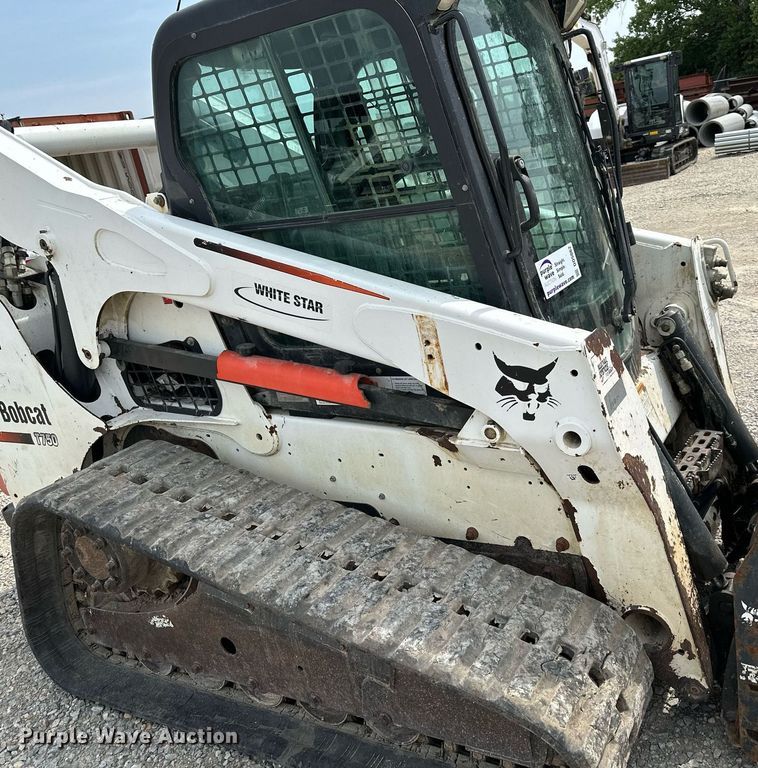 image for item DO5062 2012 Bobcat T750  tracked skid steer loader