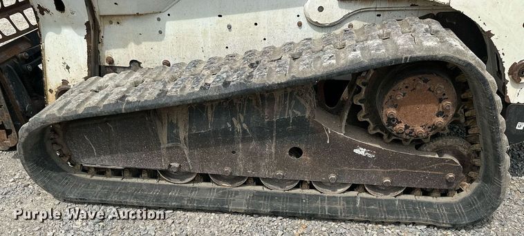 image for item DO5062 2012 Bobcat T750  tracked skid steer loader