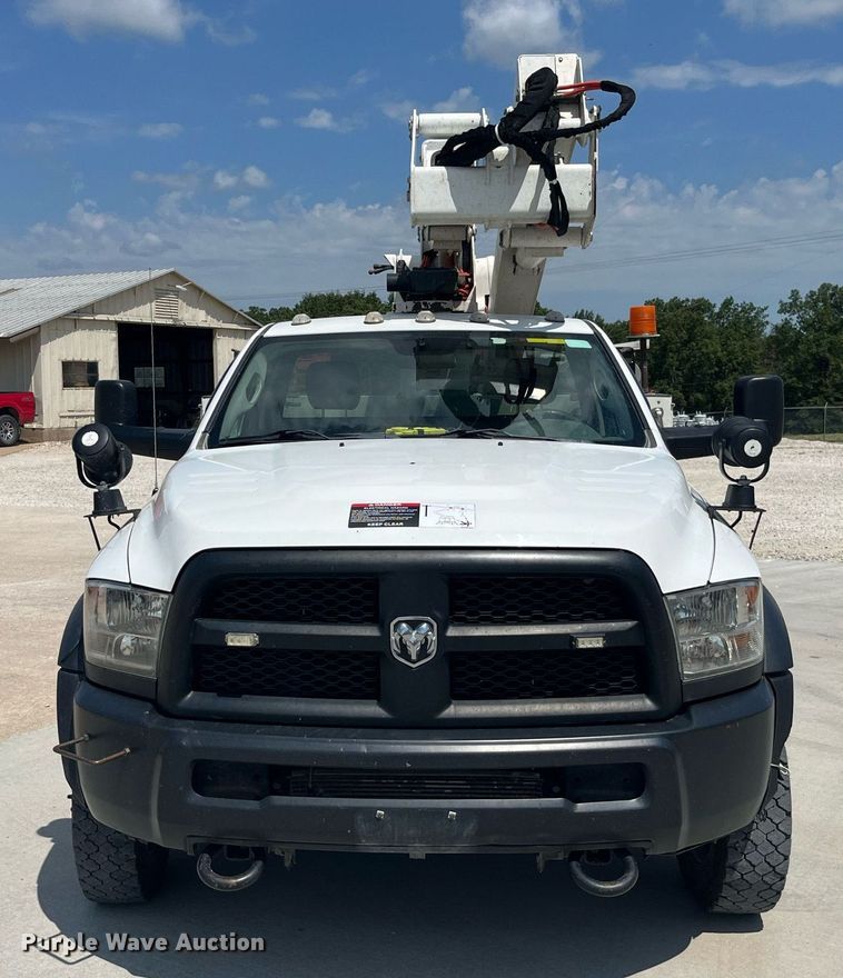image for item DP0541 2016 Dodge Ram 5500HD  bucket truck