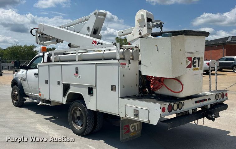 image for item DP0541 2016 Dodge Ram 5500HD  bucket truck