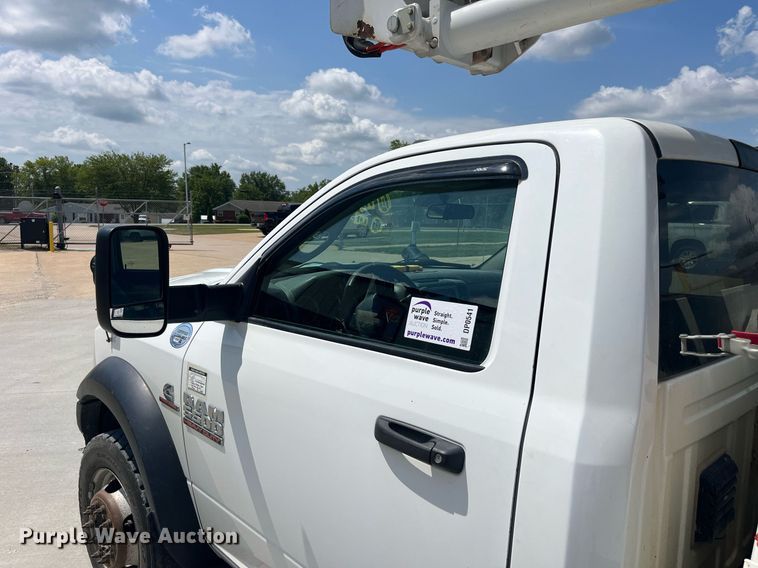 image for item DP0541 2016 Dodge Ram 5500HD  bucket truck