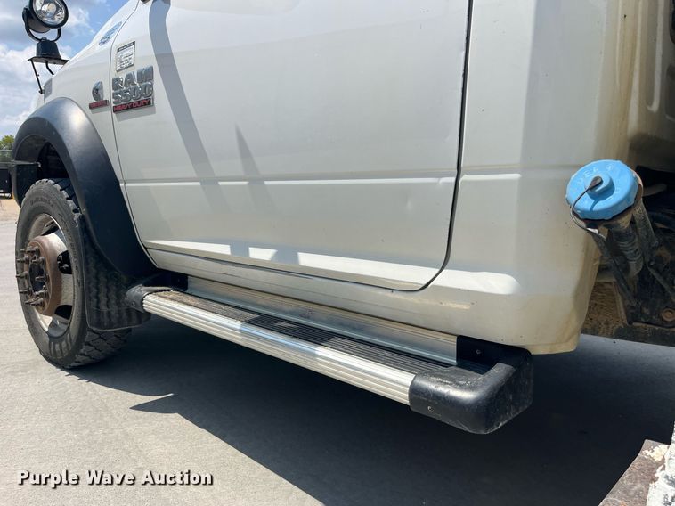 image for item DP0541 2016 Dodge Ram 5500HD  bucket truck
