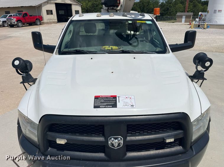 image for item DP0541 2016 Dodge Ram 5500HD  bucket truck