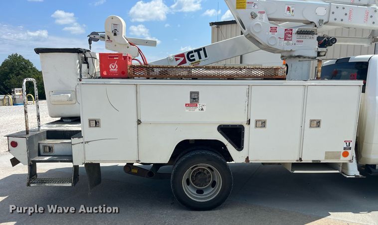 image for item DP0541 2016 Dodge Ram 5500HD  bucket truck