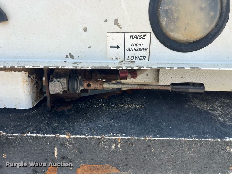 image for item DP0541 2016 Dodge Ram 5500HD  bucket truck