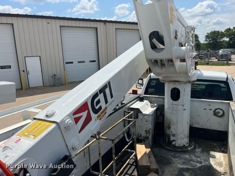 image for item DP0541 2016 Dodge Ram 5500HD  bucket truck