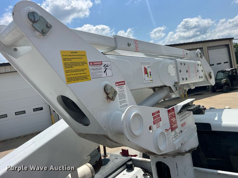 image for item DP0541 2016 Dodge Ram 5500HD  bucket truck