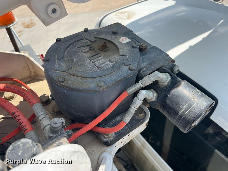 image for item DP0541 2016 Dodge Ram 5500HD  bucket truck