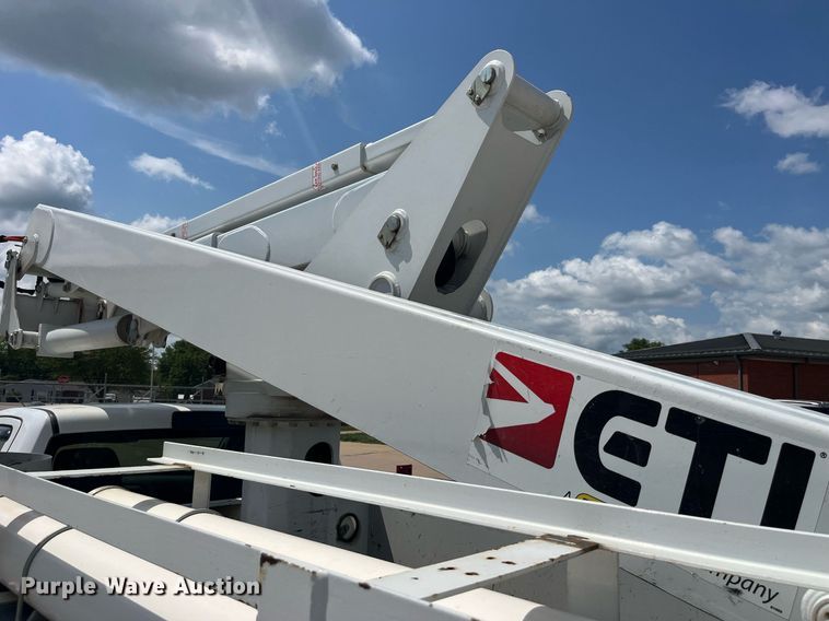 image for item DP0541 2016 Dodge Ram 5500HD  bucket truck