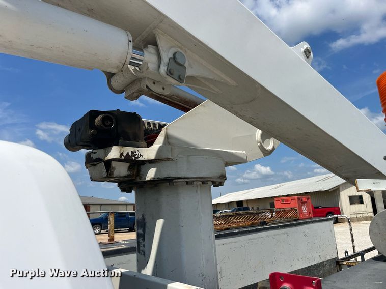 image for item DP0541 2016 Dodge Ram 5500HD  bucket truck