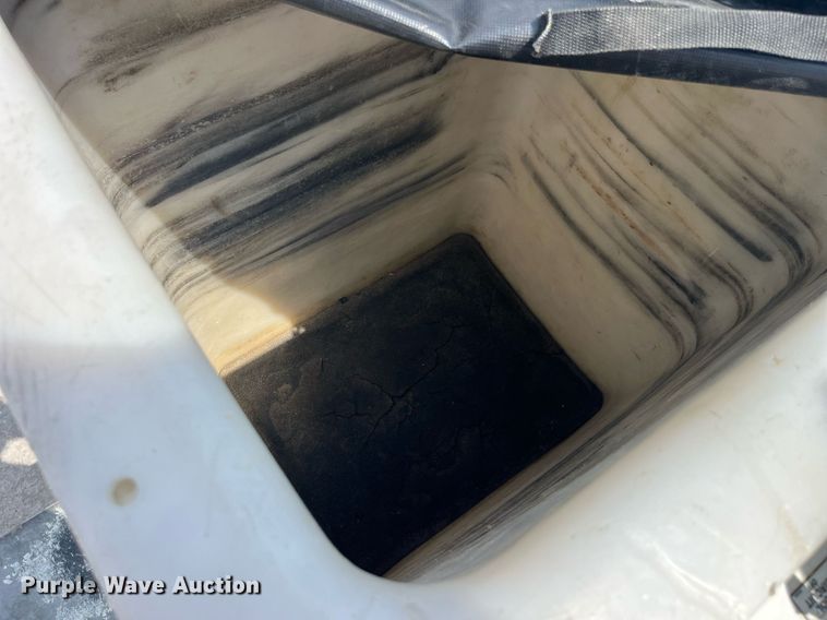 image for item DP0541 2016 Dodge Ram 5500HD  bucket truck