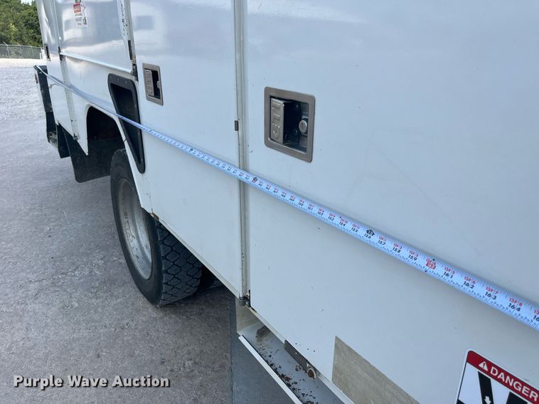 image for item DP0541 2016 Dodge Ram 5500HD  bucket truck