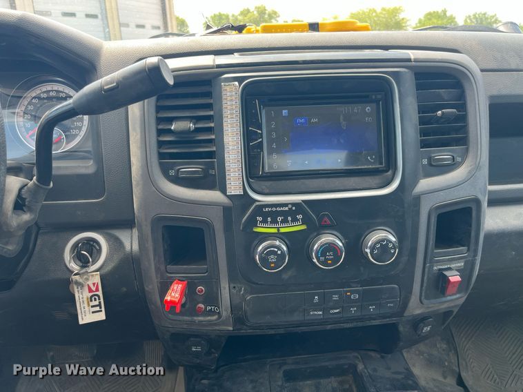 image for item DP0541 2016 Dodge Ram 5500HD  bucket truck