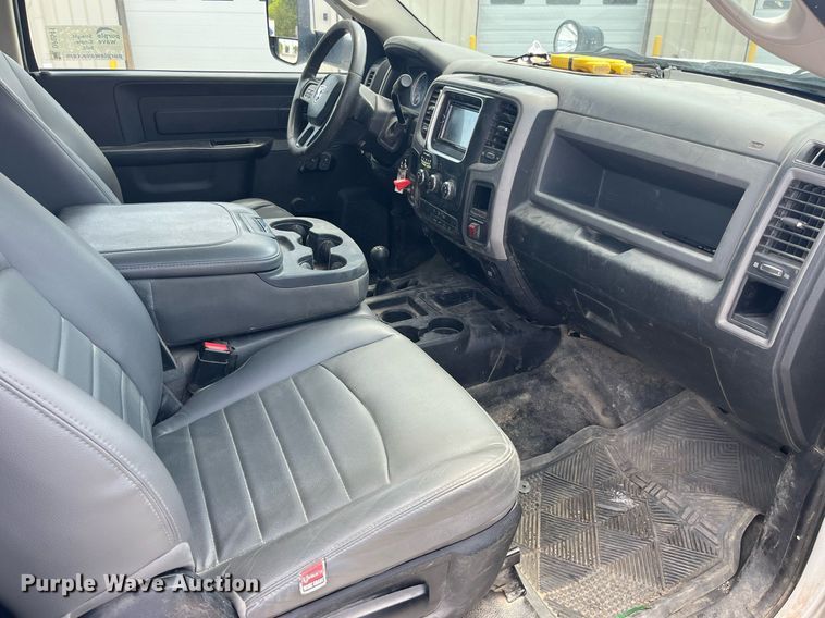 image for item DP0541 2016 Dodge Ram 5500HD  bucket truck