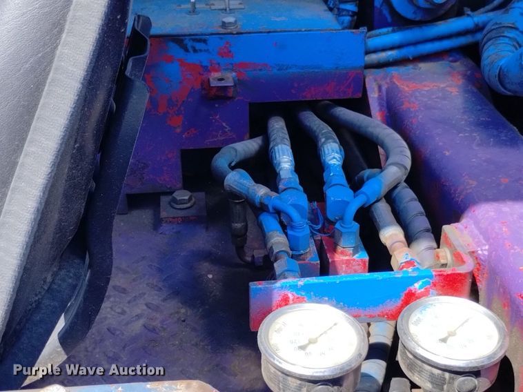 image for item DP3325 1999 CME 850  drilling rig