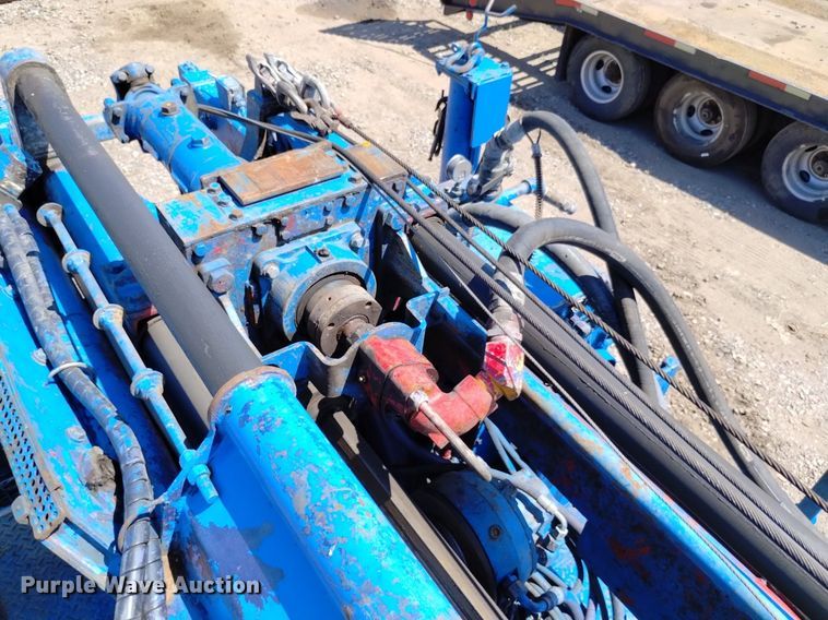 image for item DP3325 1999 CME 850  drilling rig