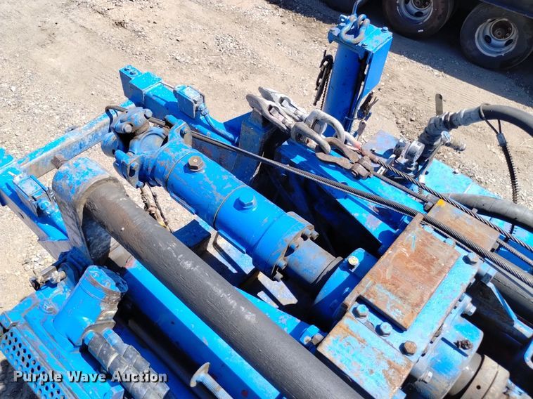 image for item DP3325 1999 CME 850  drilling rig