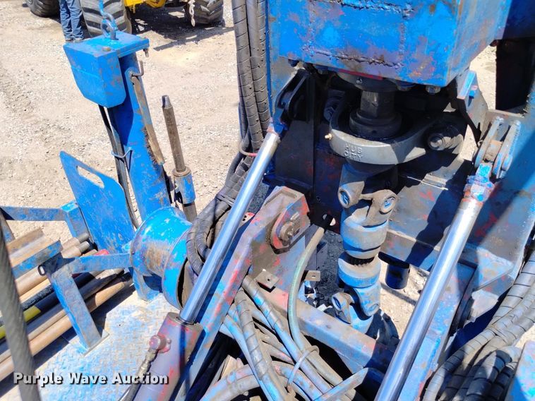 image for item DP3325 1999 CME 850  drilling rig