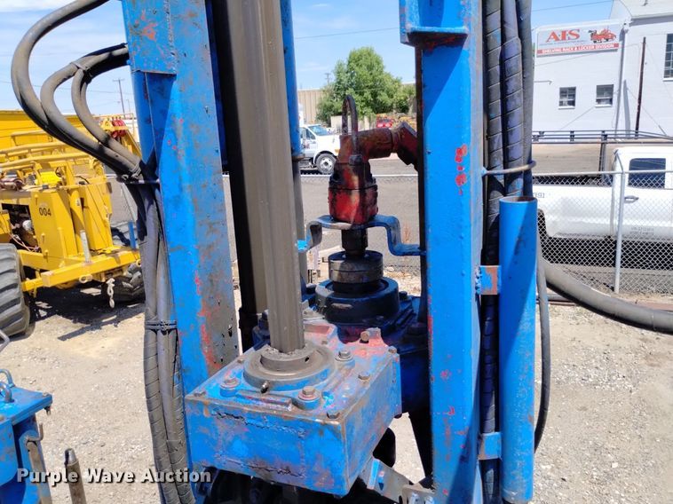 image for item DP3325 1999 CME 850  drilling rig