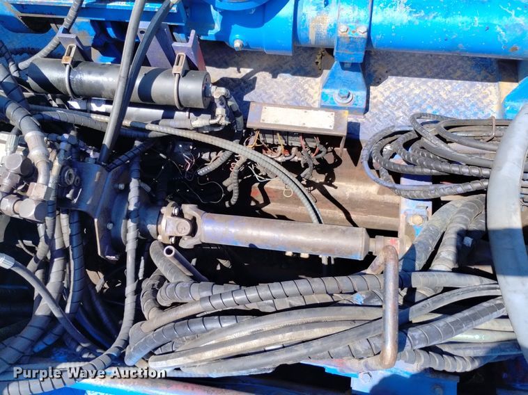 image for item DP3325 1999 CME 850  drilling rig