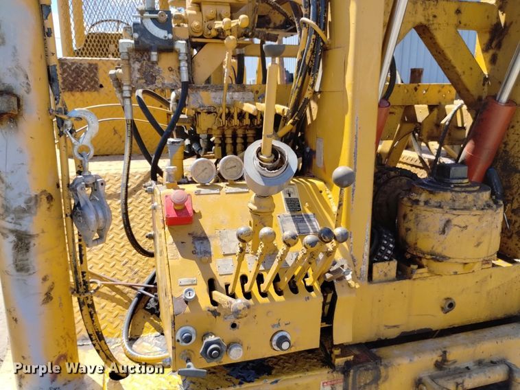 image for item DP3326 1974 CME 750  drilling rig