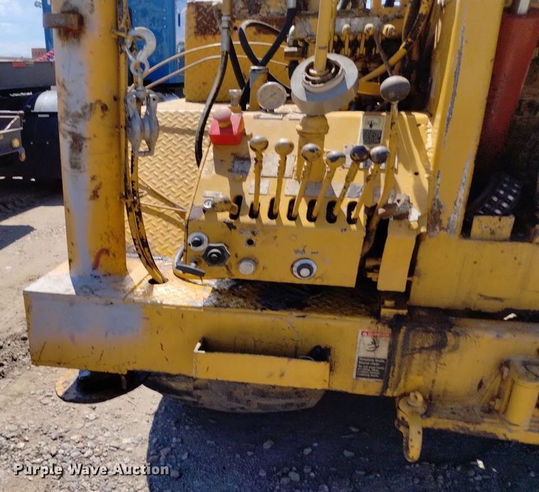 image for item DP3326 1974 CME 750  drilling rig