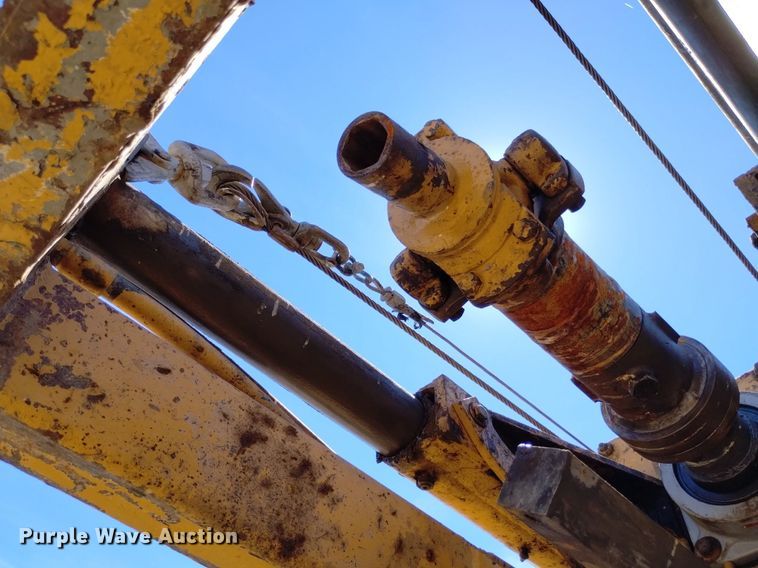 image for item DP3326 1974 CME 750  drilling rig