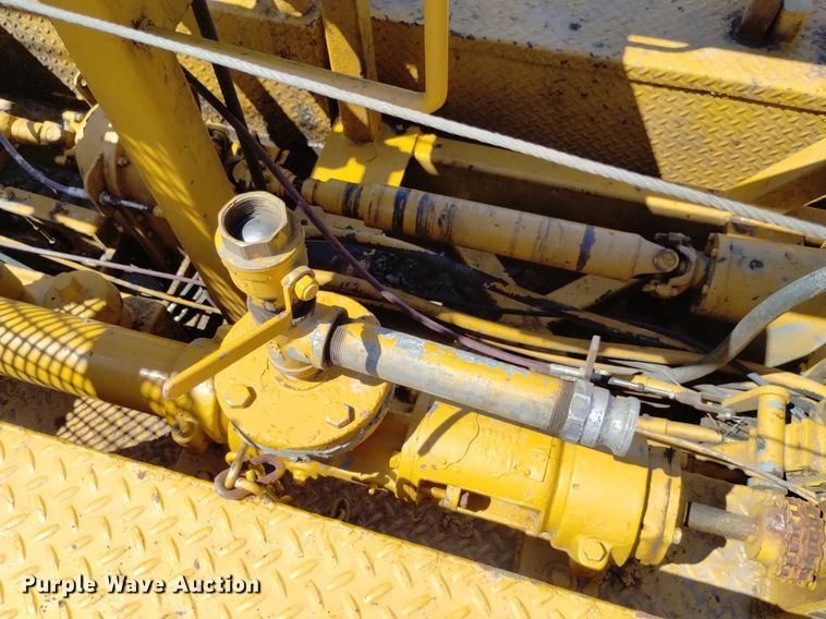 image for item DP3326 1974 CME 750  drilling rig