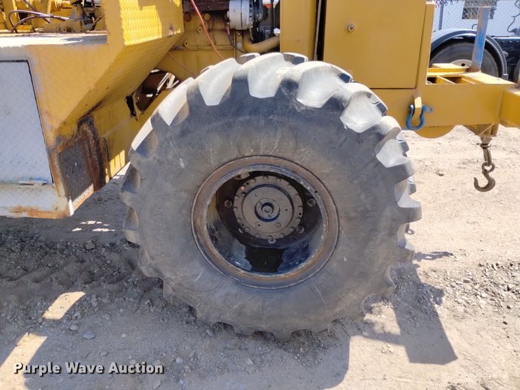 image for item DP3326 1974 CME 750  drilling rig