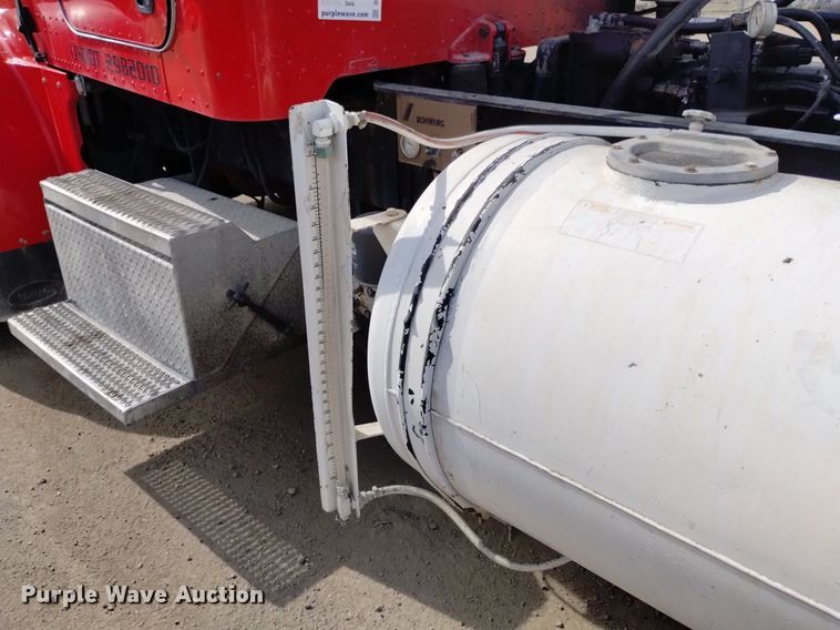 image for item DP3329 2007 Peterbilt 357  ready mix truck