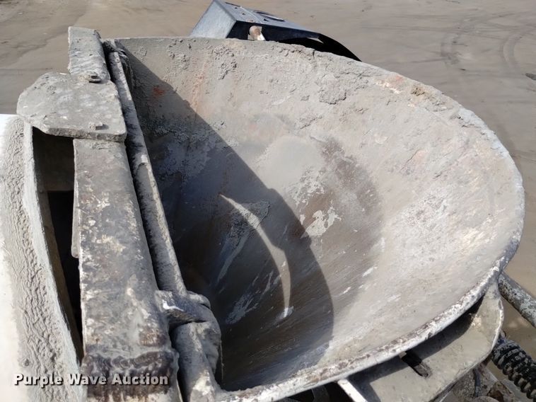 image for item DP3329 2007 Peterbilt 357  ready mix truck