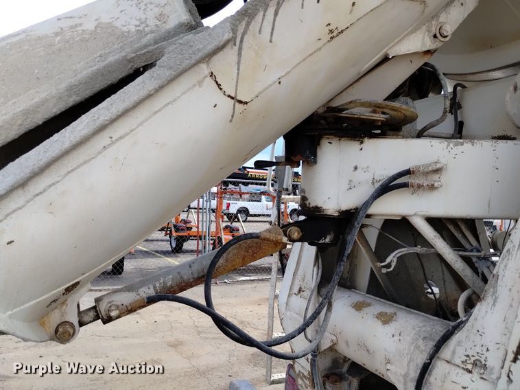 image for item DP3329 2007 Peterbilt 357  ready mix truck