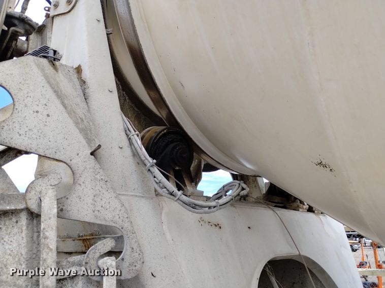 image for item DP3329 2007 Peterbilt 357  ready mix truck