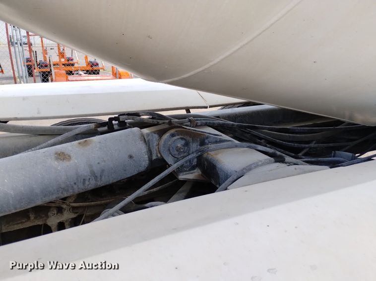 image for item DP3329 2007 Peterbilt 357  ready mix truck