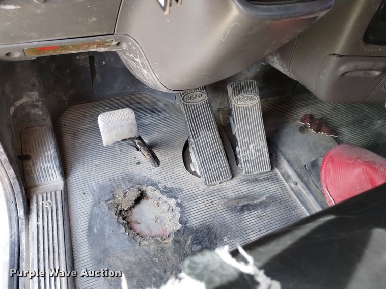 image for item DP3329 2007 Peterbilt 357  ready mix truck