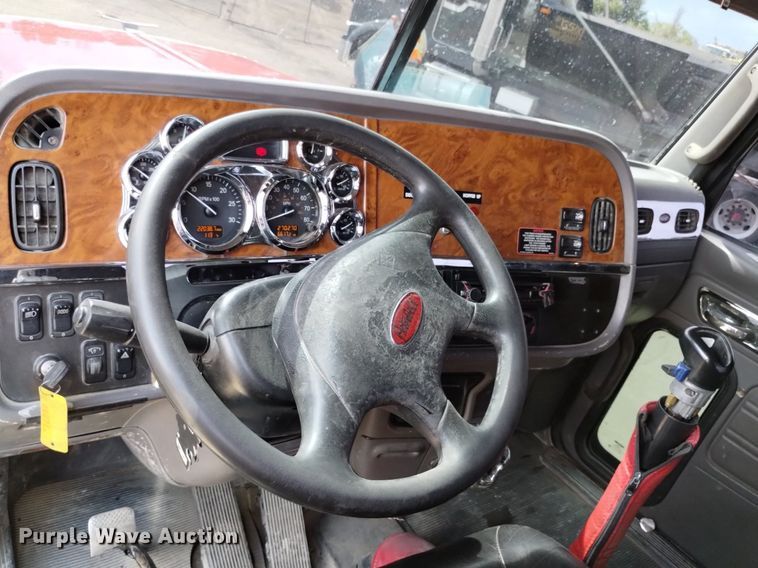 image for item DP3329 2007 Peterbilt 357  ready mix truck