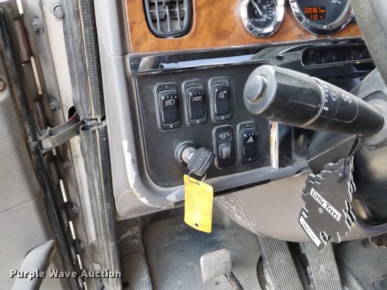 image for item DP3329 2007 Peterbilt 357  ready mix truck