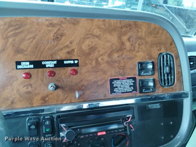 image for item DP3329 2007 Peterbilt 357  ready mix truck