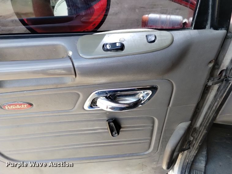 image for item DP3329 2007 Peterbilt 357  ready mix truck