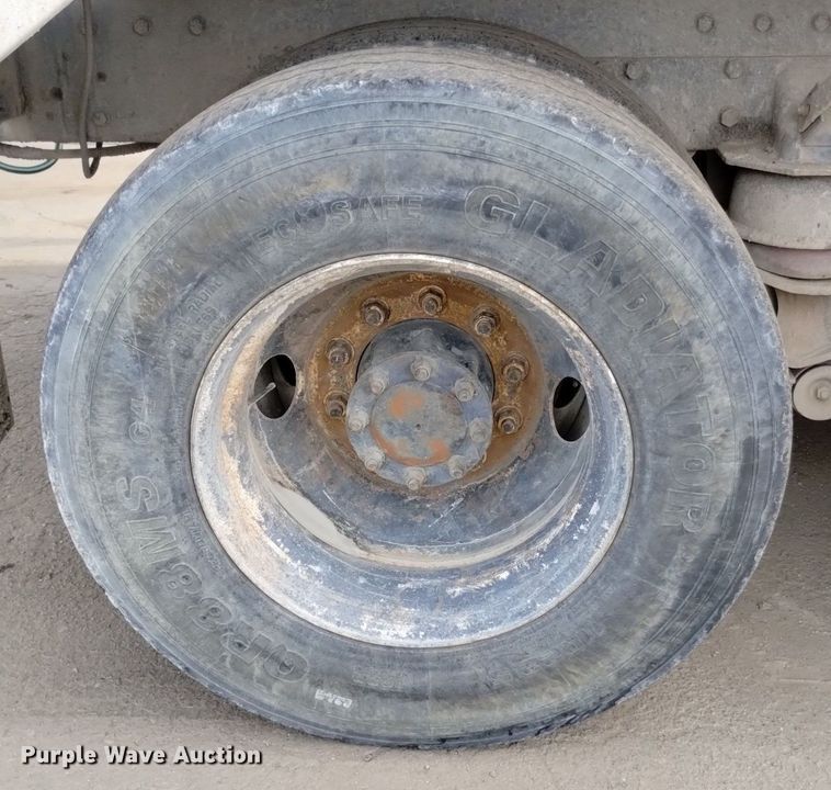 image for item DP3329 2007 Peterbilt 357  ready mix truck