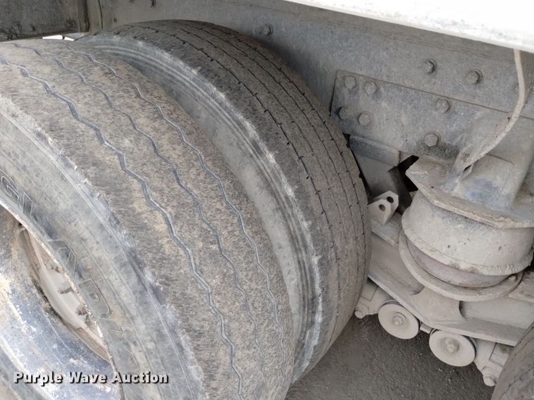 image for item DP3329 2007 Peterbilt 357  ready mix truck